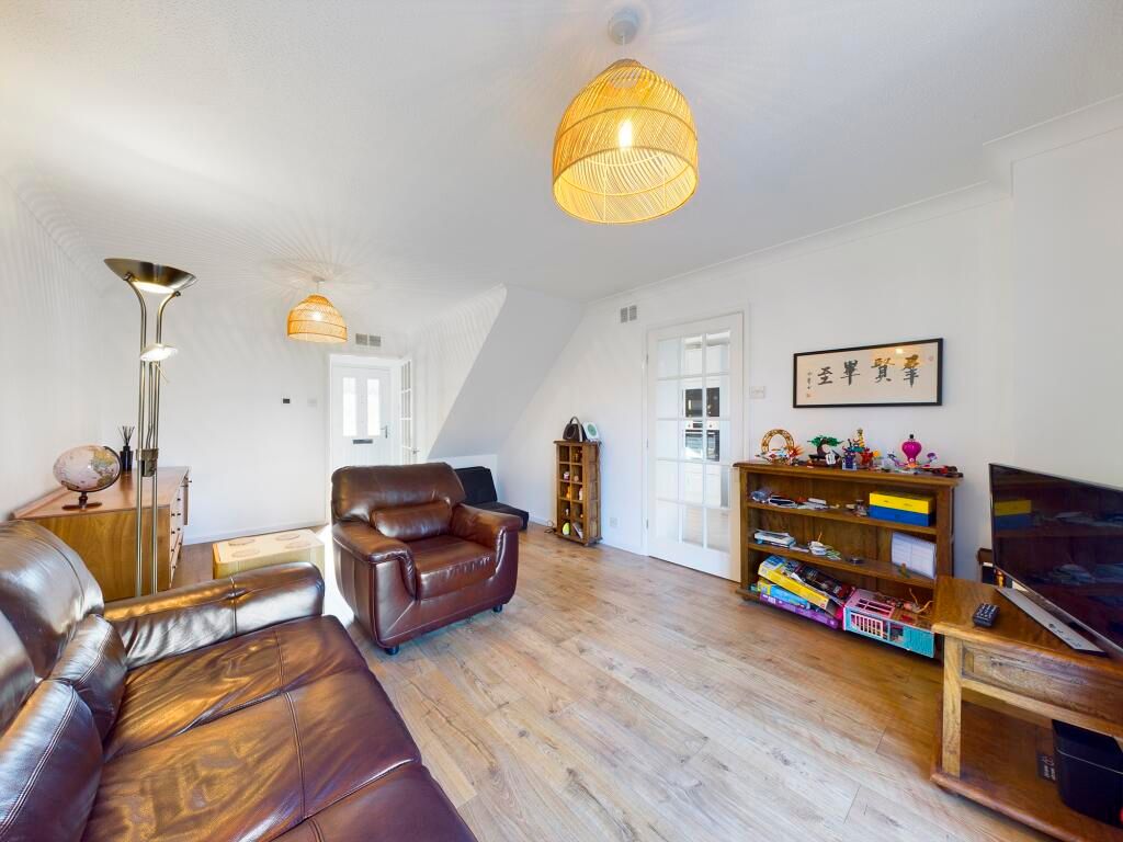 Property photo 3 of 13