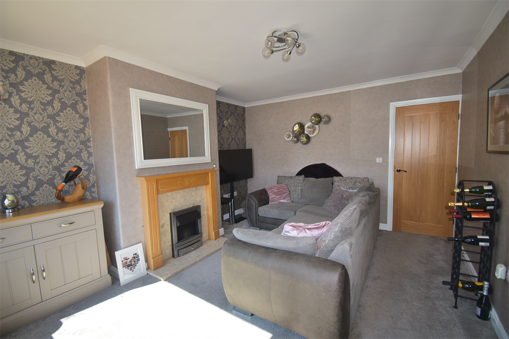 Property photo 2 of 15 Sitting Room