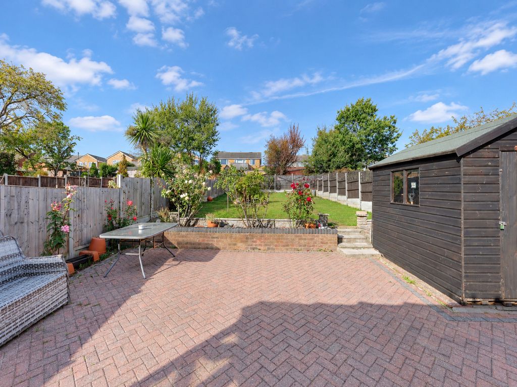 Property photo 2 of 20