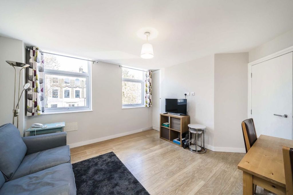 Property photo 2 of 5