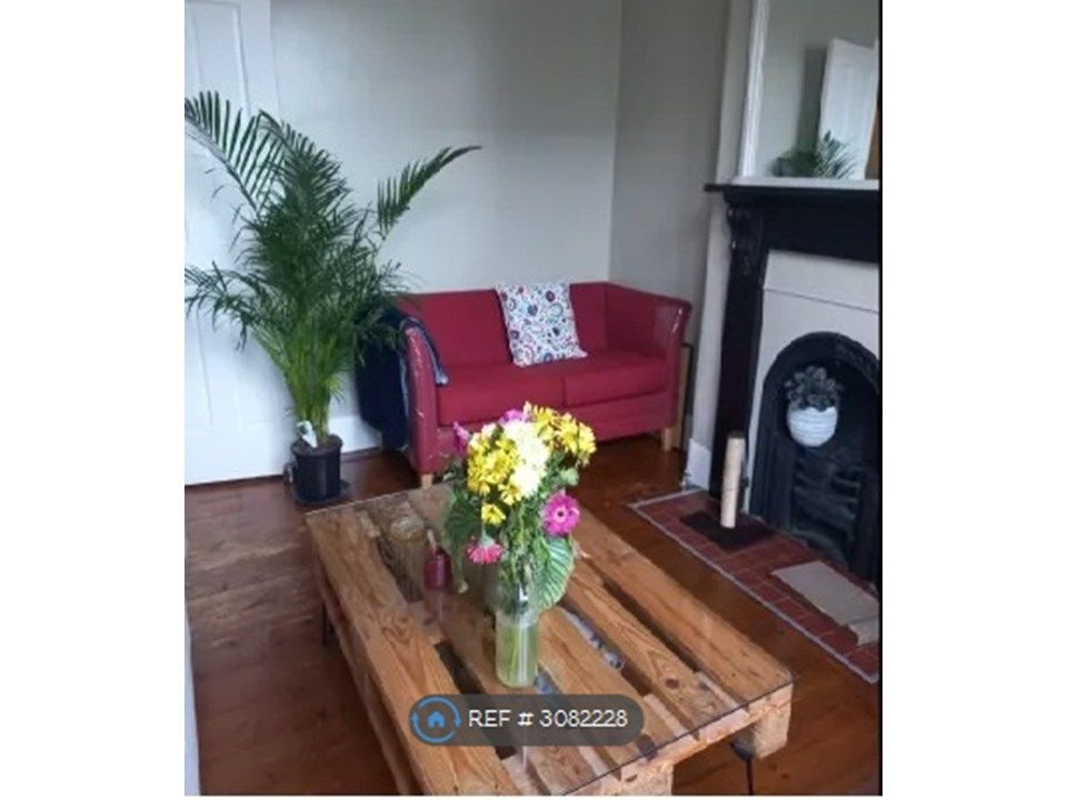 Property photo 3 of 15 Living Room