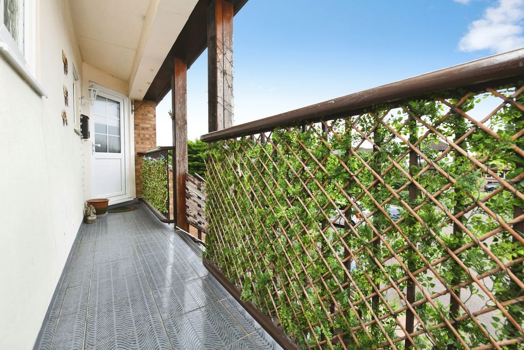 Property photo 2 of 12 Pbox-Img.Jpg