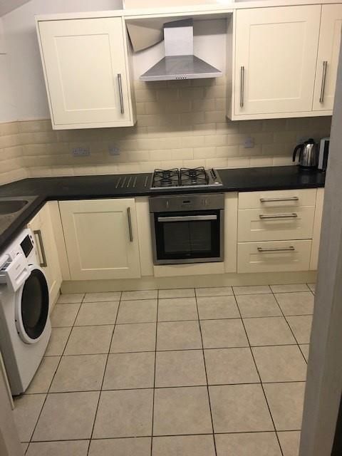 Property photo 3 of 8 9 Beresford Ave Kitchen..Jpg