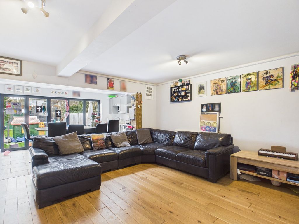 Property photo 2 of 11 Picture No. 10