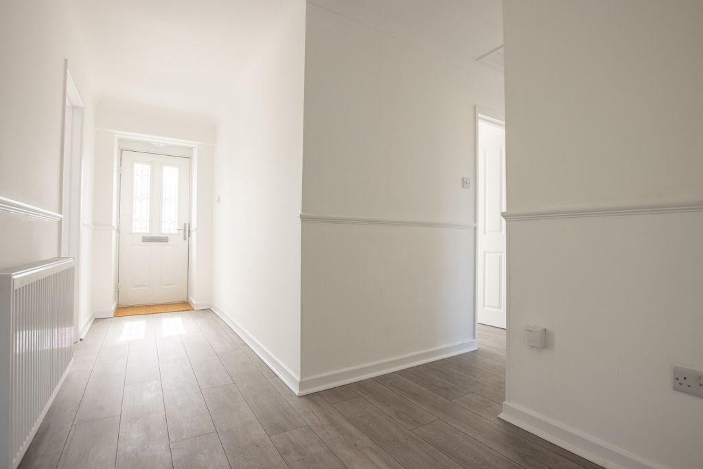 Property photo 3 of 21 5445633