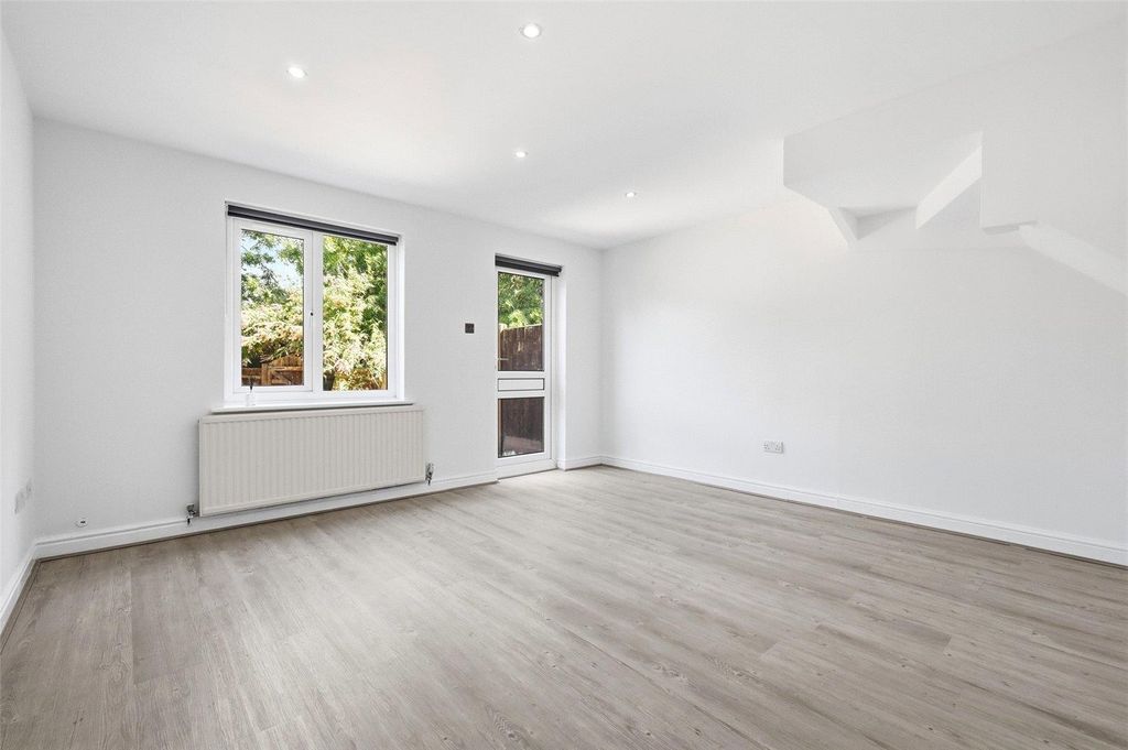Property photo 3 of 16 Picture No. 03