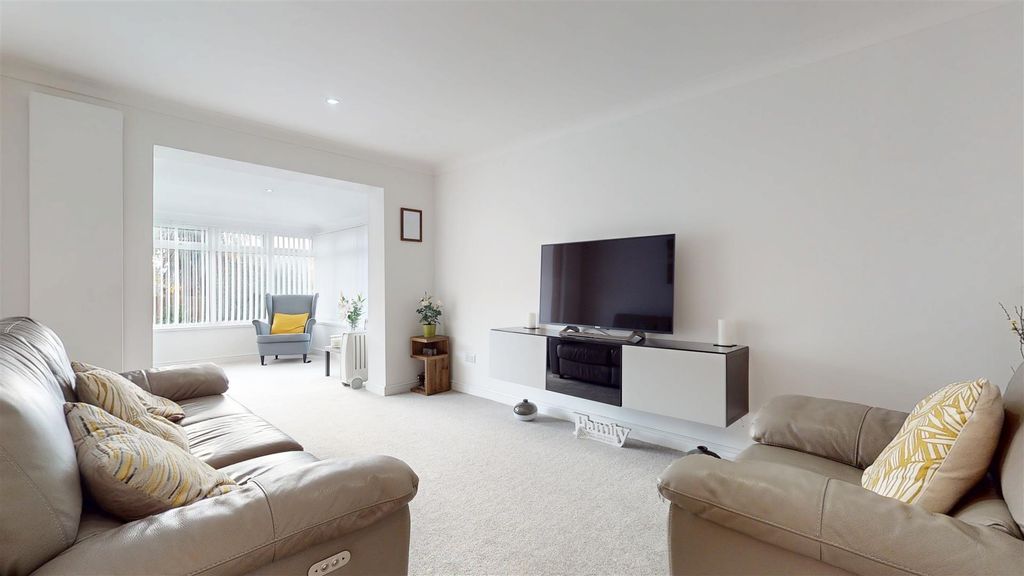 Property photo 3 of 24 01162026_153534.Jpg