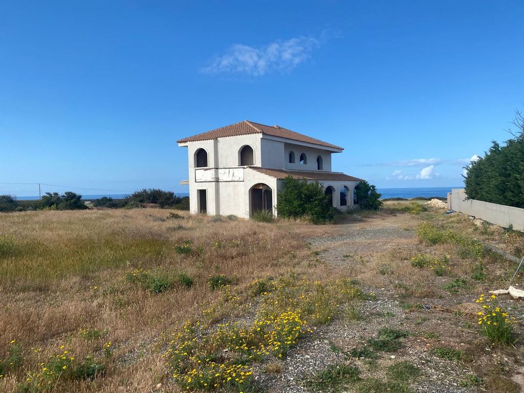 Property photo 1 of 15