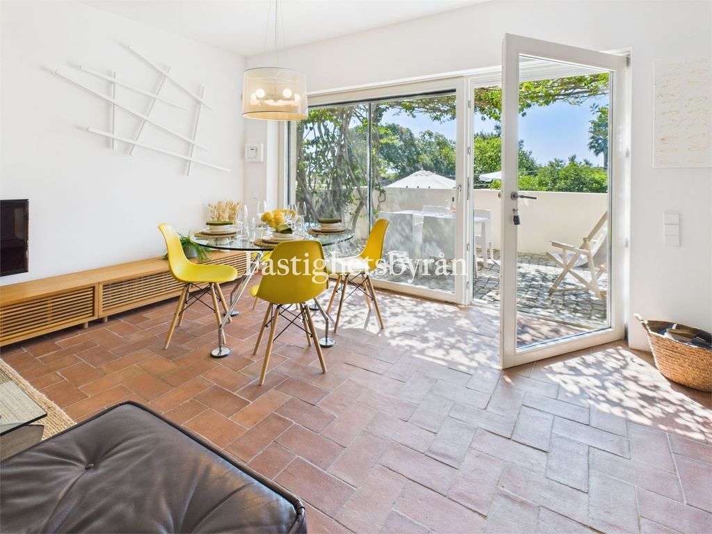 Property photo 3 of 37