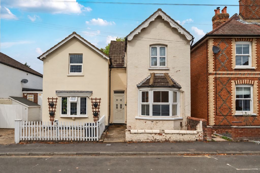 Property photo 1 of 11