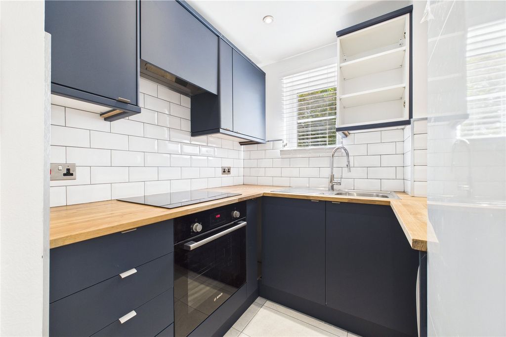 Property photo 3 of 9 Picture No. 08