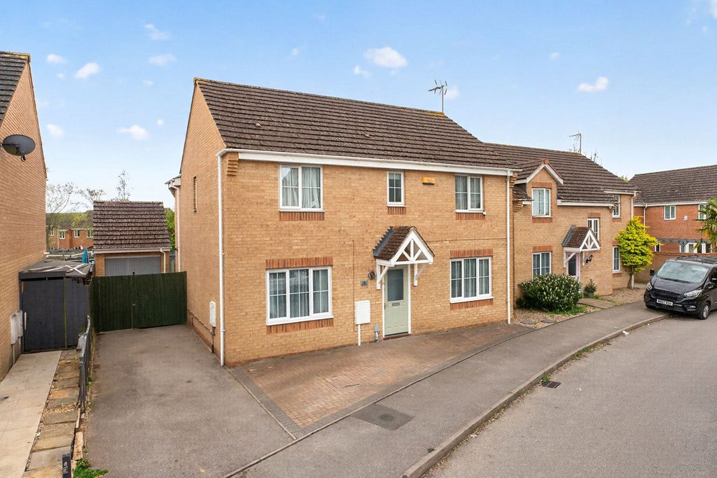 Property photo 1 of 36