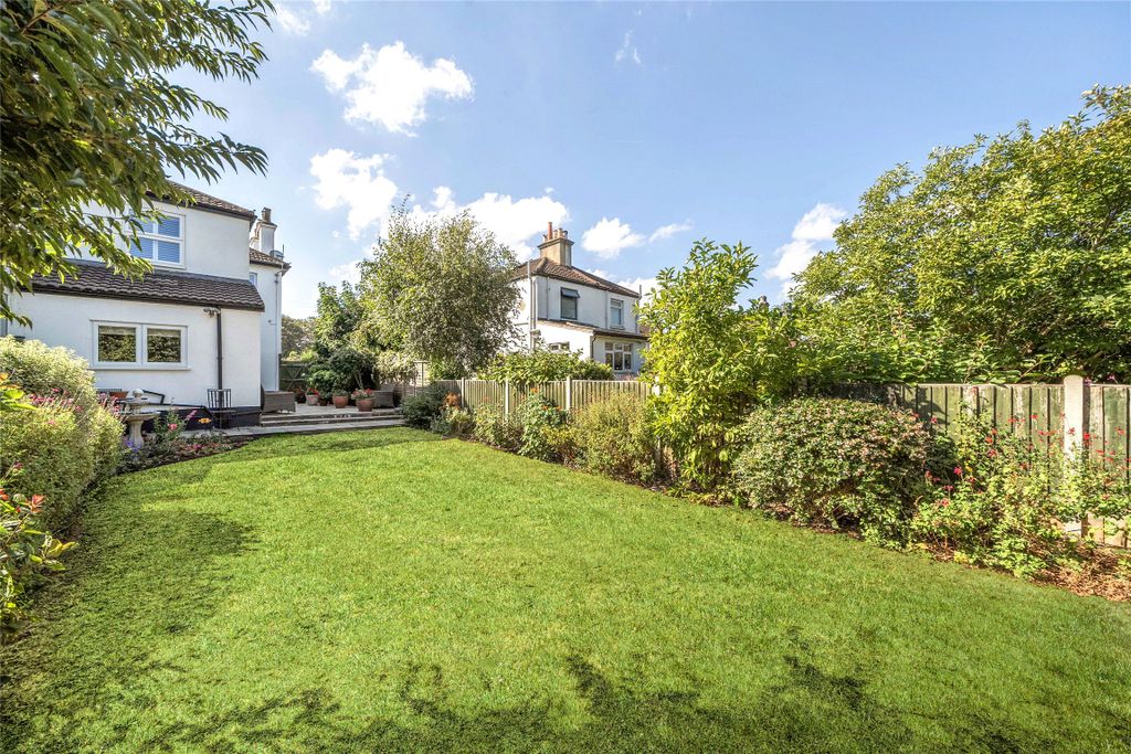 Property photo 2 of 22 Rear Garden