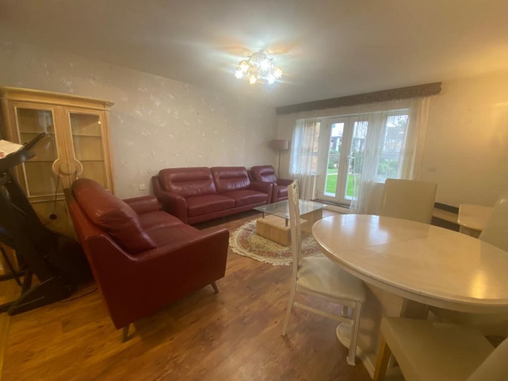 Property photo 2 of 7