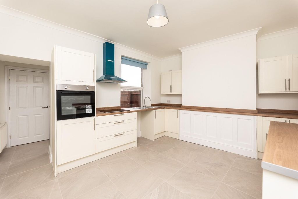 Property photo 2 of 21 5C5A3797.Jpg