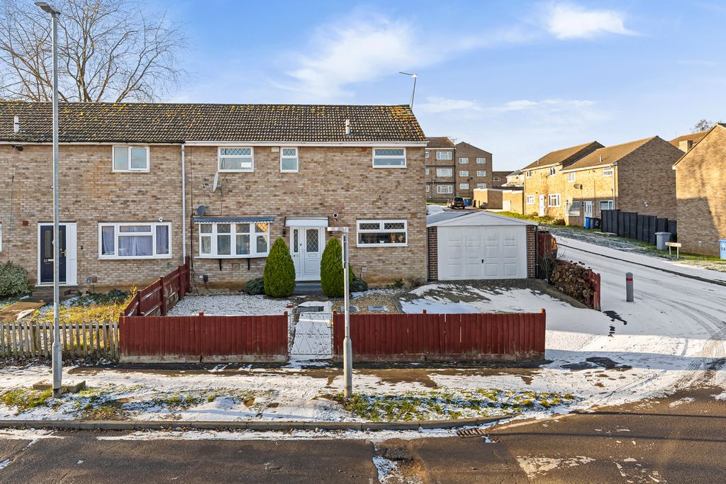 Property photo 1 of 31