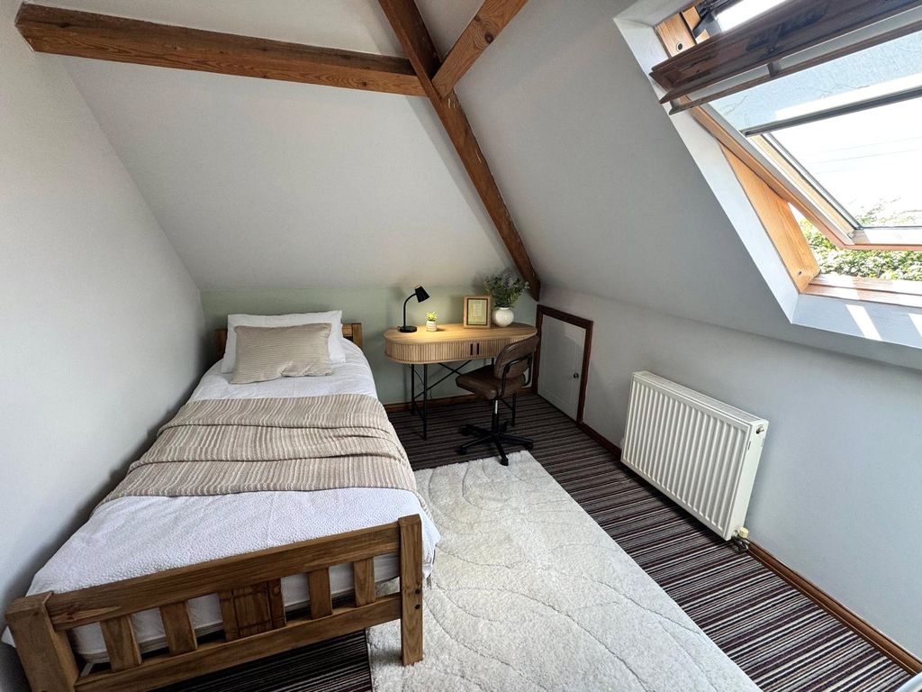 Additional image 19 of 4 bed bungalow for salePriory Lodge Drive, Milford Haven, Pembrokeshire SA73