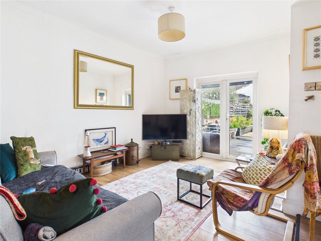 Property photo 3 of 17 Picture No. 19