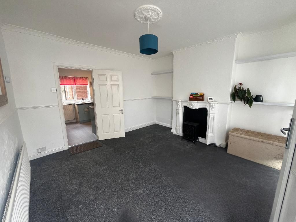 Property photo 3 of 9 Lounge