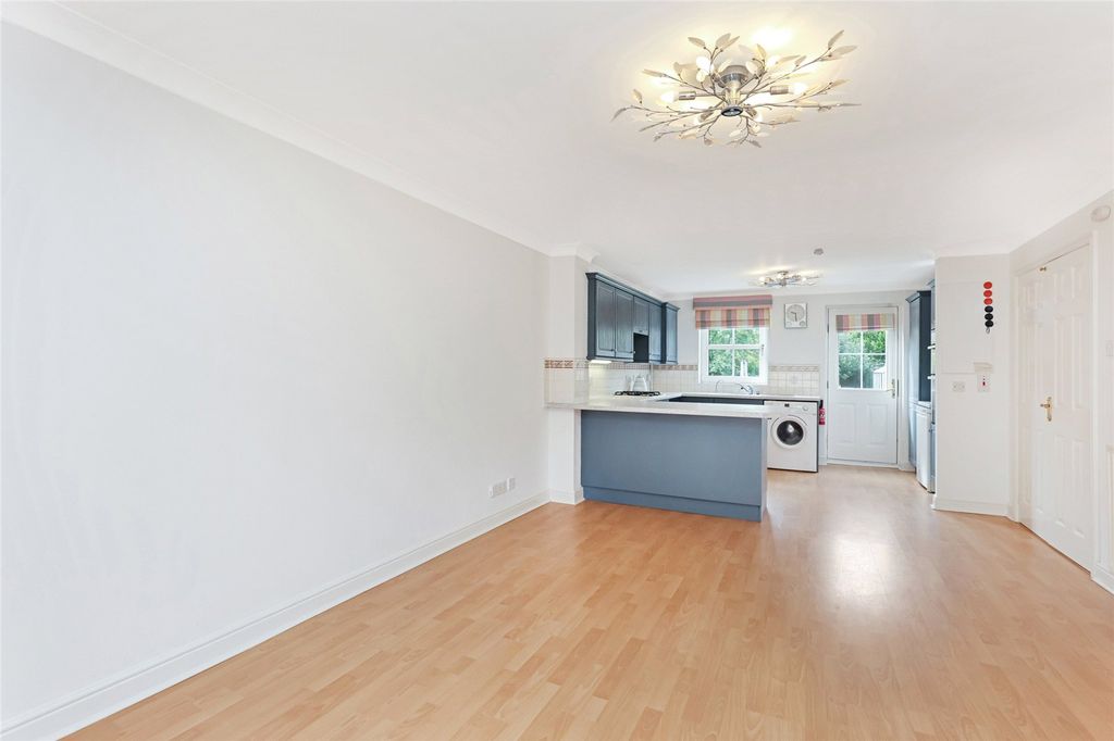 Property photo 3 of 26 Picture No. 04
