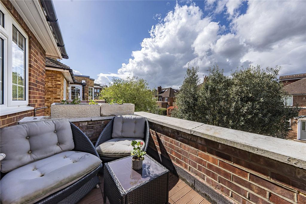 Property photo 3 of 20 Picture No. 26