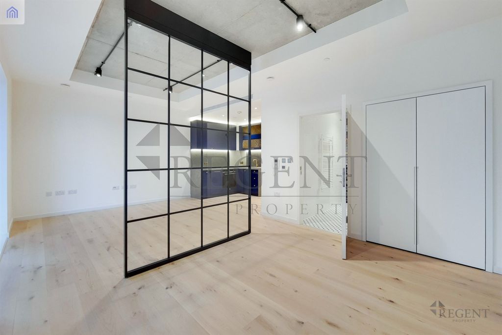 Property photo 3 of 6 Open Plan