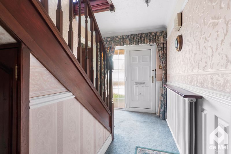 Property photo 2 of 15 Photo 8