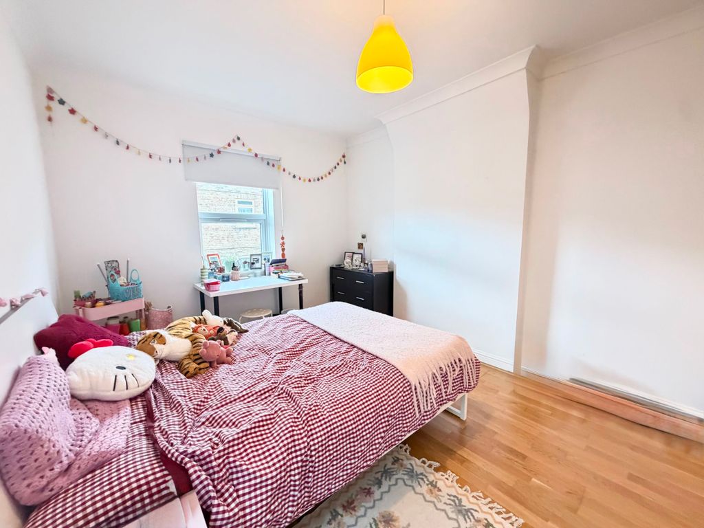 Property photo 2 of 42