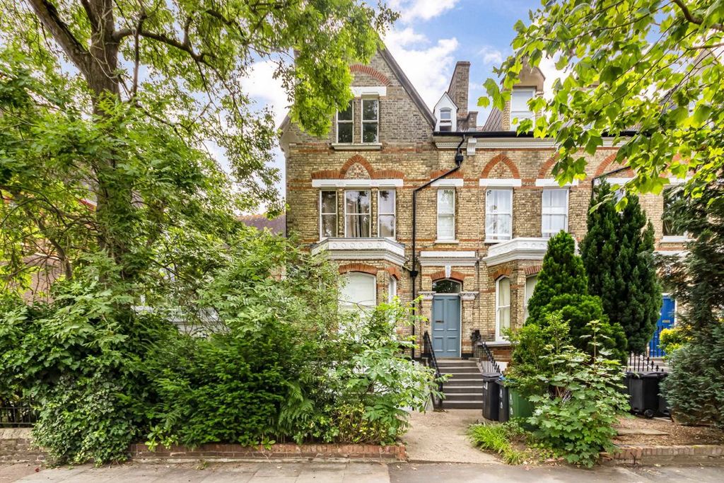 Property photo 1 of 5