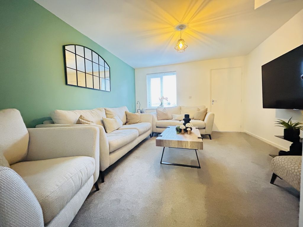 Property photo 2 of 13 Img_3082