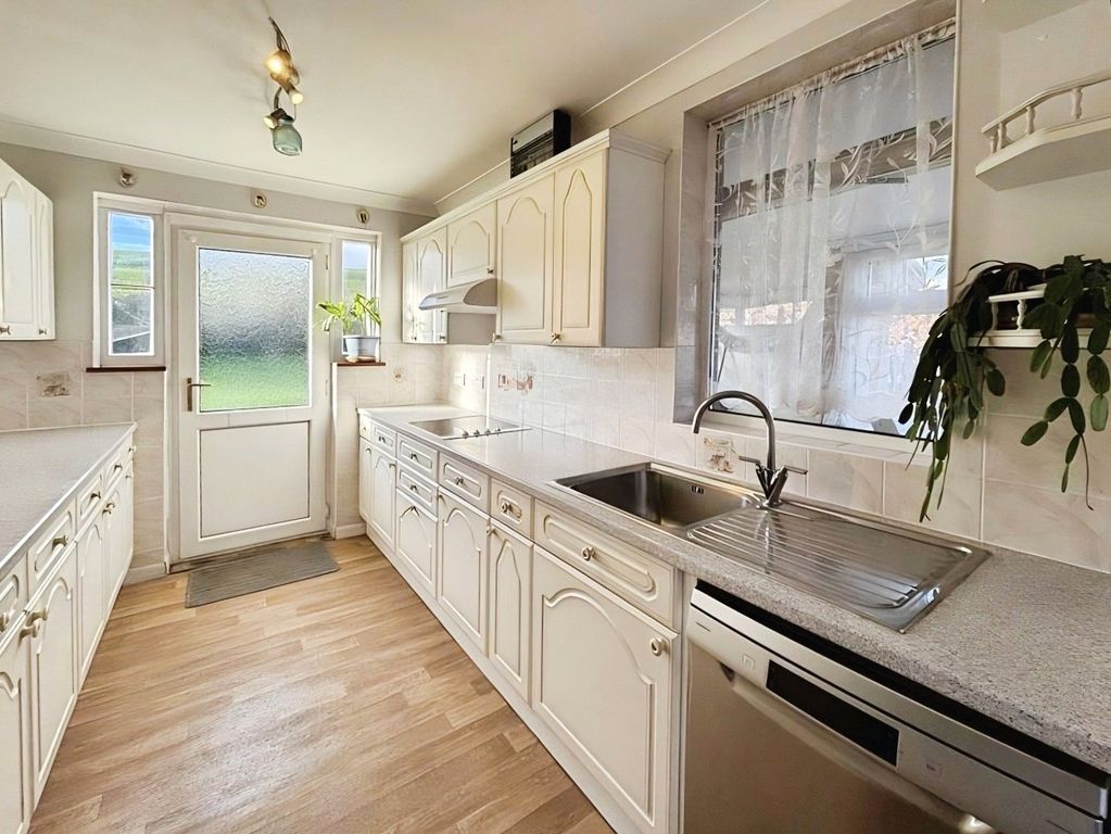 Property photo 3 of 17 Picture No. 19