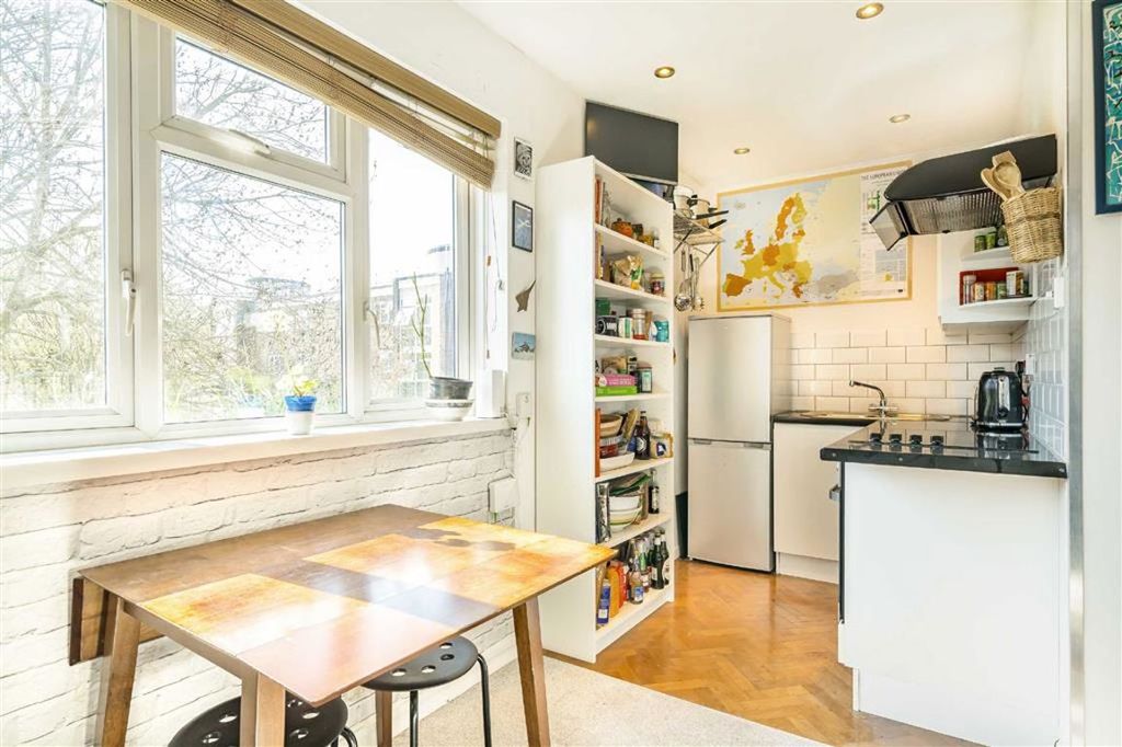 Property photo 3 of 5