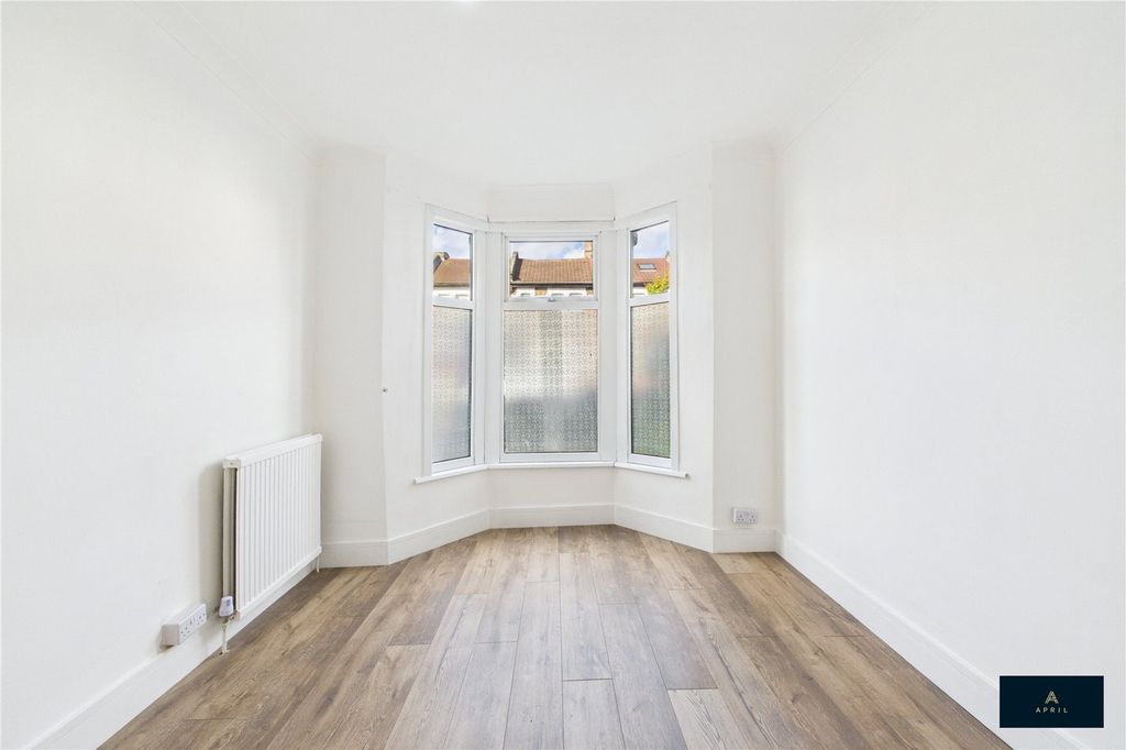 Property photo 2 of 35 Picture No. 42