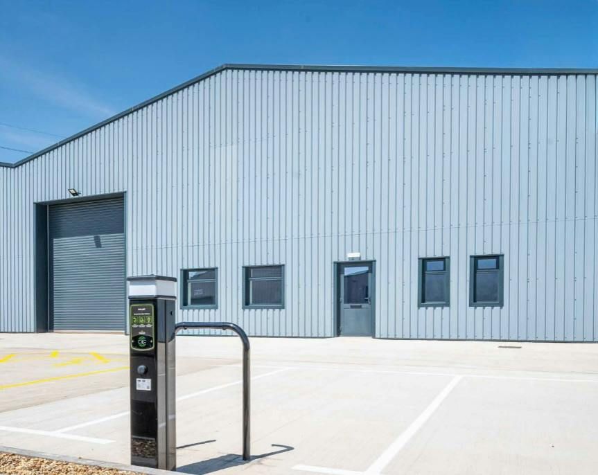 Property photo 1 of 5 Unit 3, Bicester Road Industrial Estate