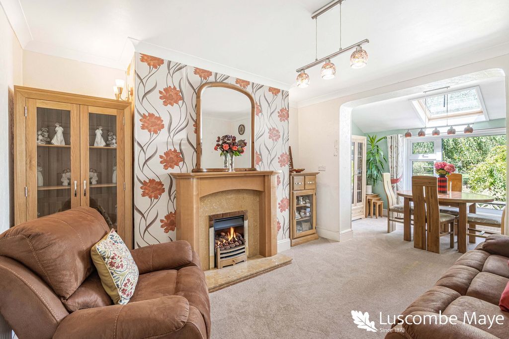 Property photo 2 of 18