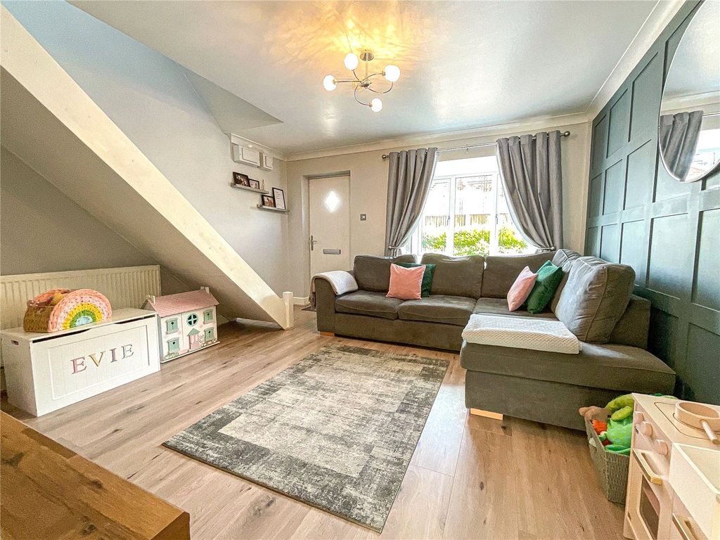 Property photo 2 of 19 Picture No. 13