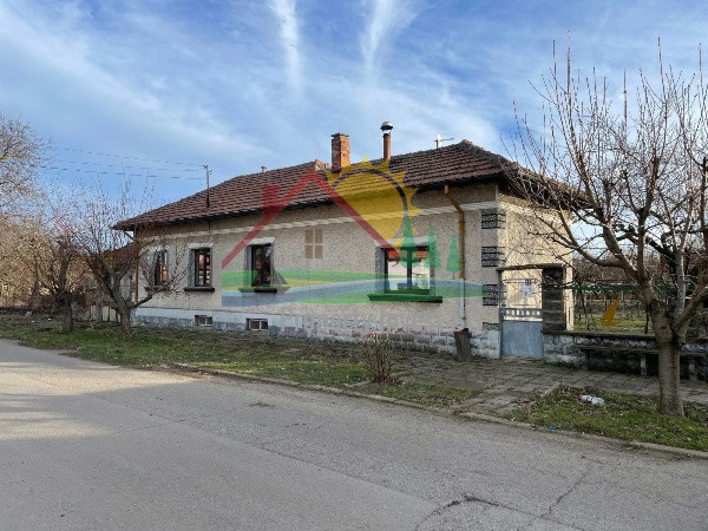 Property photo 1 of 6