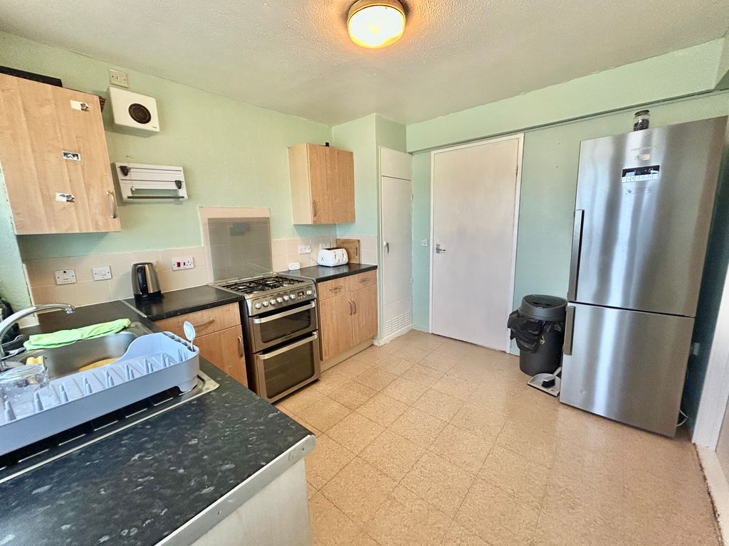 Property photo 3 of 14 Image