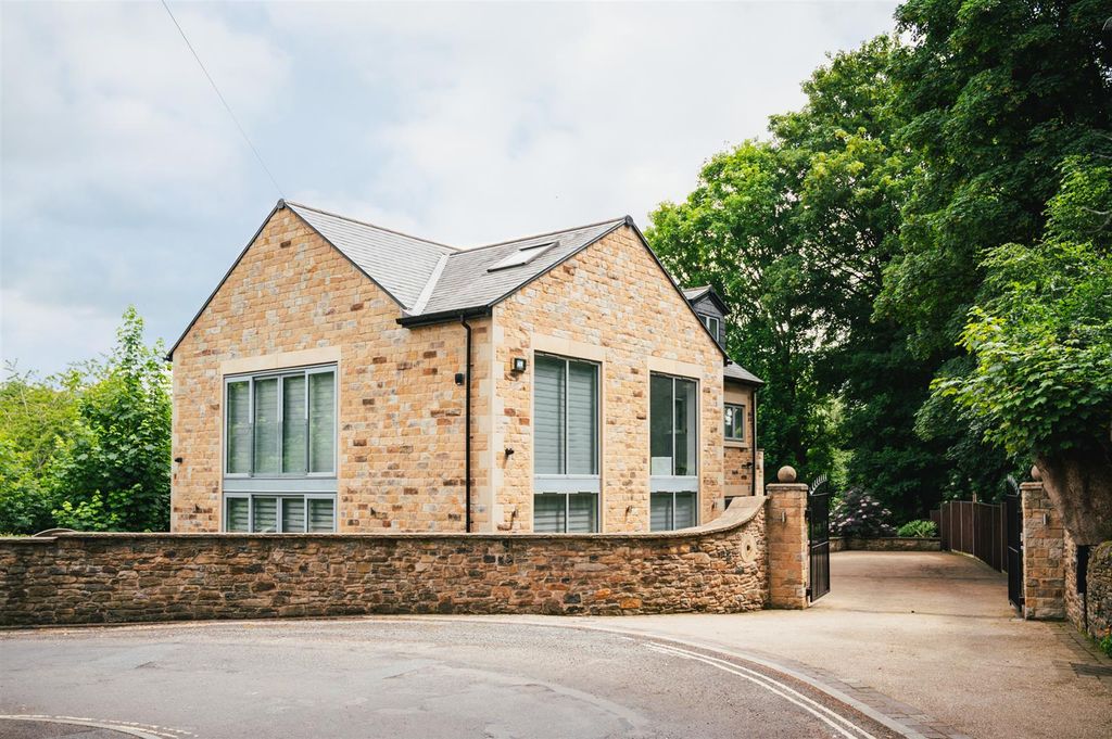 Property photo 1 of 49 Exterior And Gardens