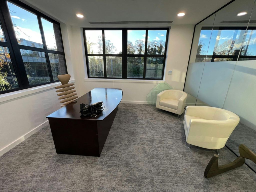 Property photo 3 of 11 30.Jpg