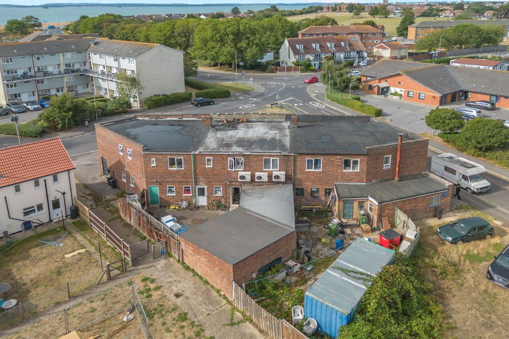 Property photo 2 of 4 3-7 (Odd) Fort Cumberland Road, Southsea Po4 9LG