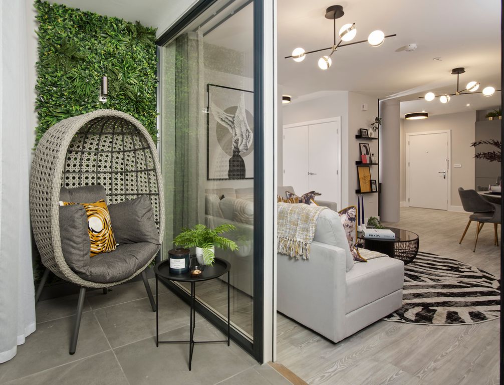 Property photo 3 of 4 223879-001