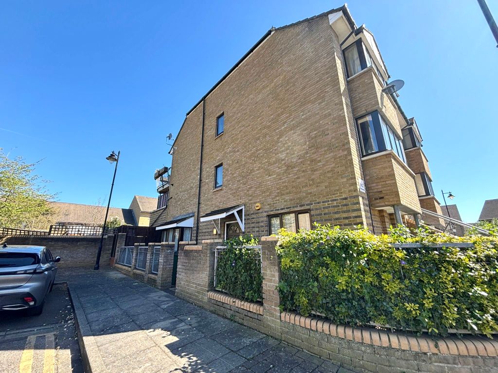 Property photo 1 of 8