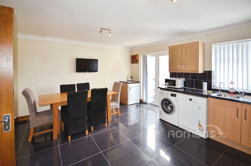 Property photo 3 of 18 Picture No. 04