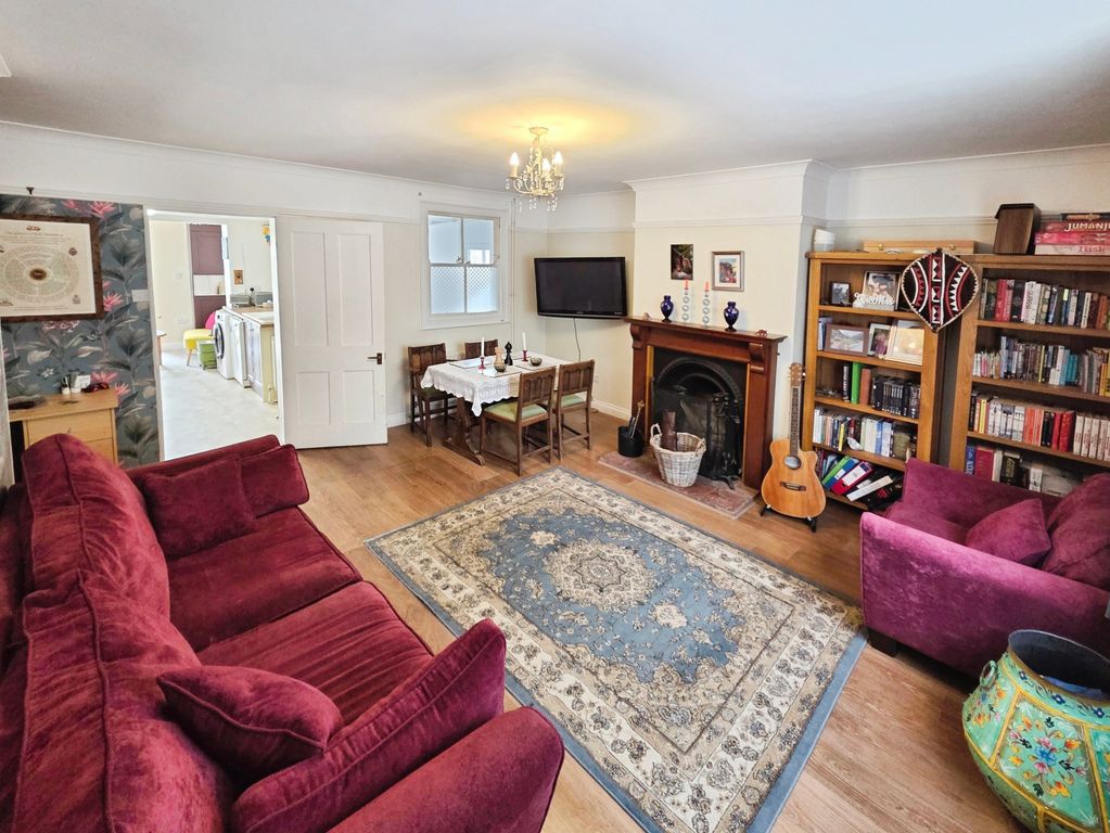 Property photo 3 of 14