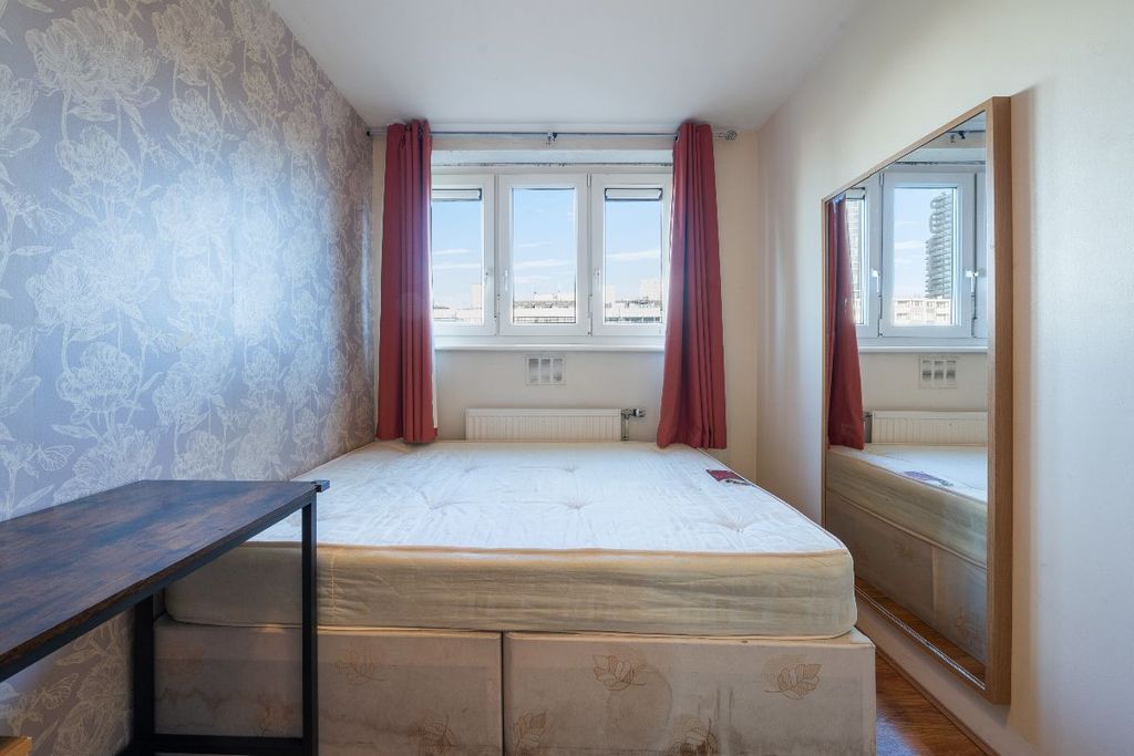 Property photo 1 of 4