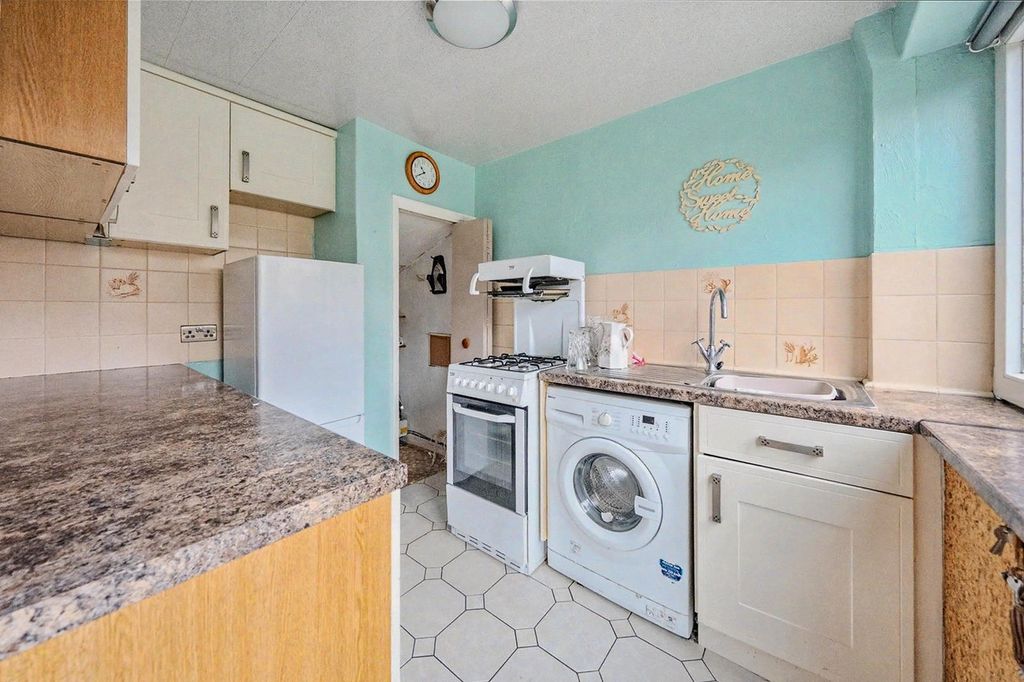 Property photo 3 of 15 Kitchen