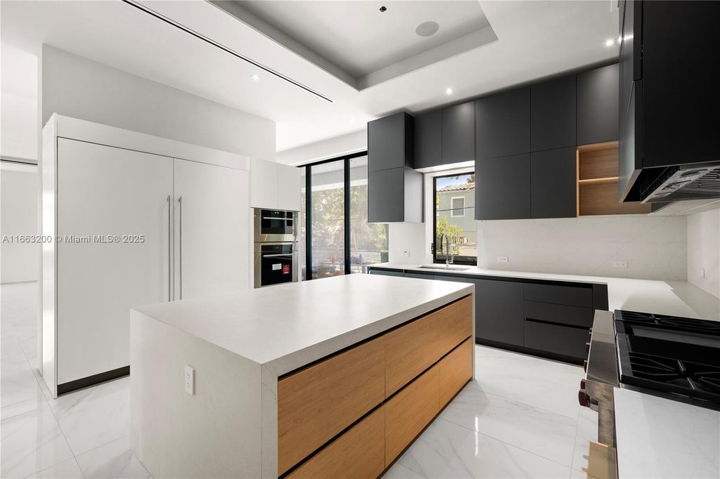 Property photo 3 of 27 <Alttext/>