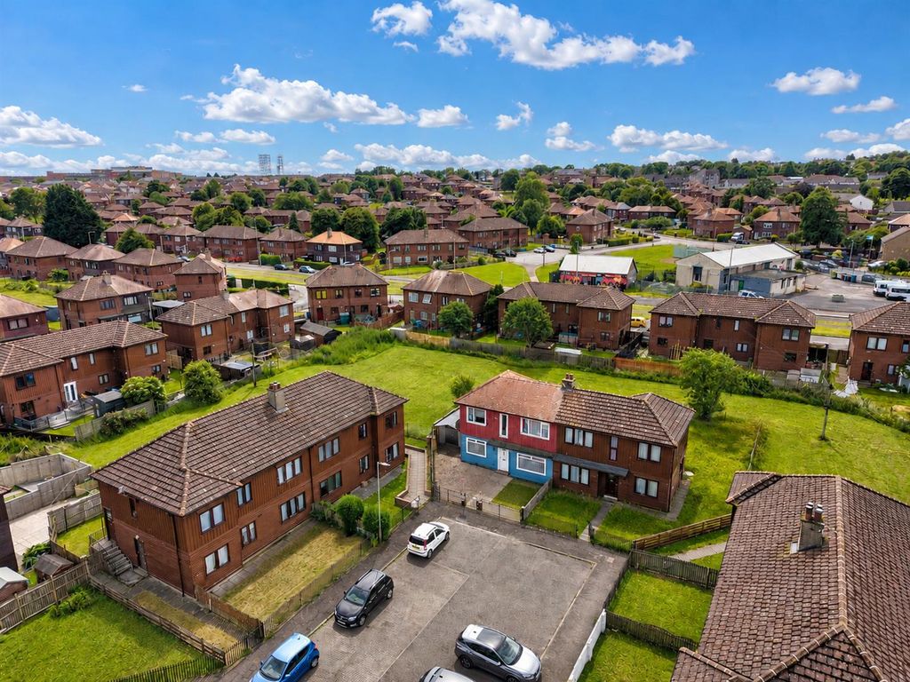 Property photo 2 of 17 62 Blacklock Crescent Dundee-2.Jpg