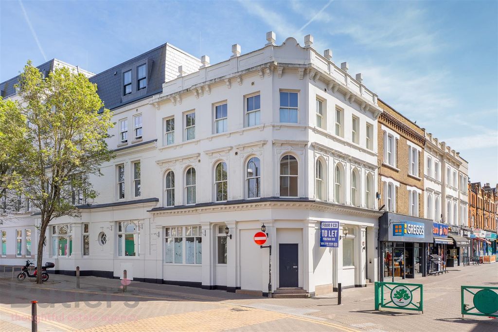 Property photo 2 of 11 Hs198A Wm.Jpg